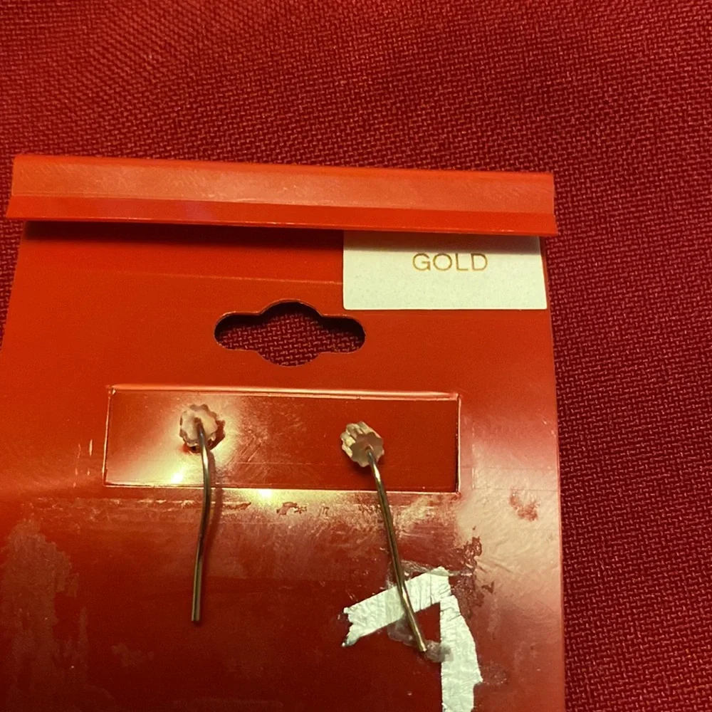 Gold earrings - Picture 3 of 3